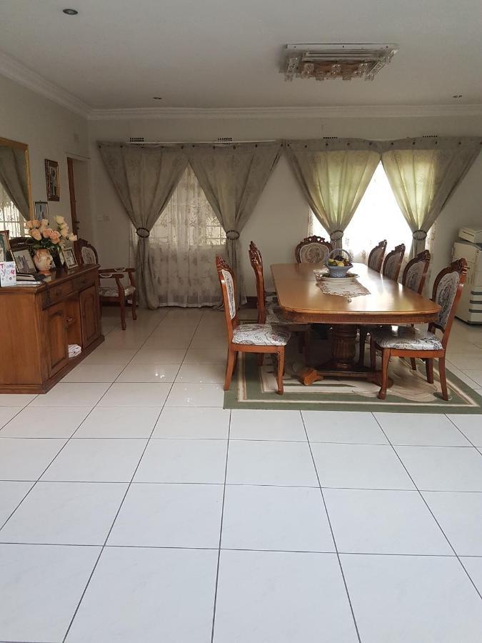 Carlcyn Homestay Gaborone Exterior foto