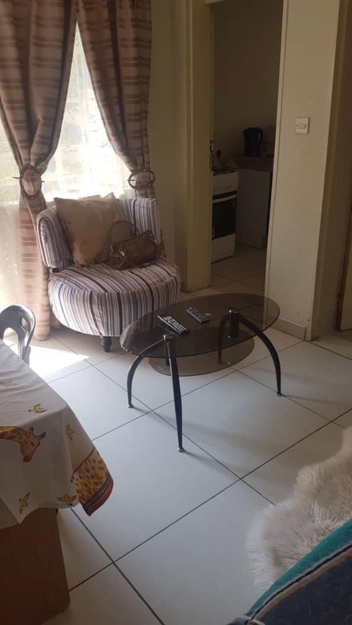 Carlcyn Homestay Gaborone Exterior foto